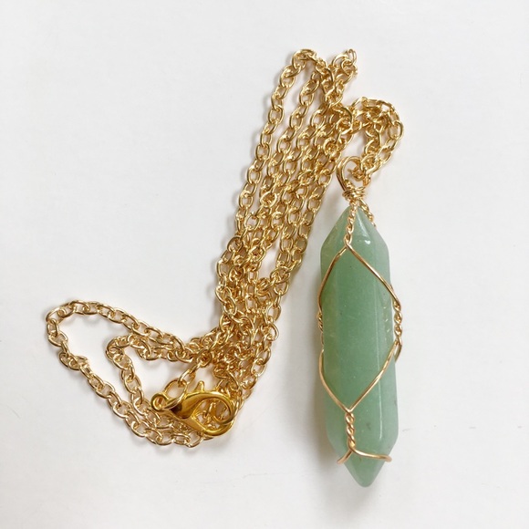 Stone of Opportunity - Green Aventurine Necklace - Picture 5 of 6